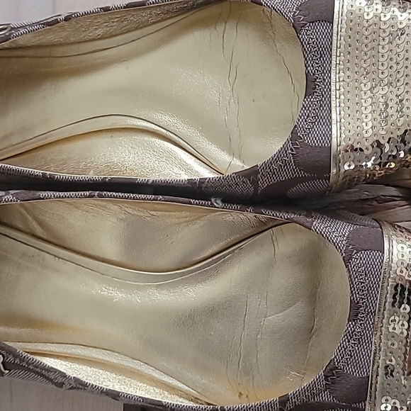 🌻 COACH SHINE SIGNATURE LOGO FLATS. - Picture 6 of 13